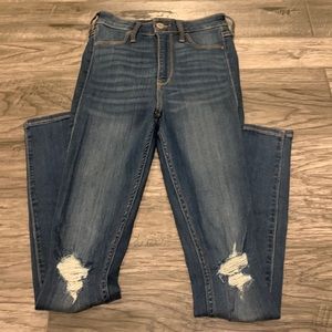 hollister blue high waisted jeans ripped on knees